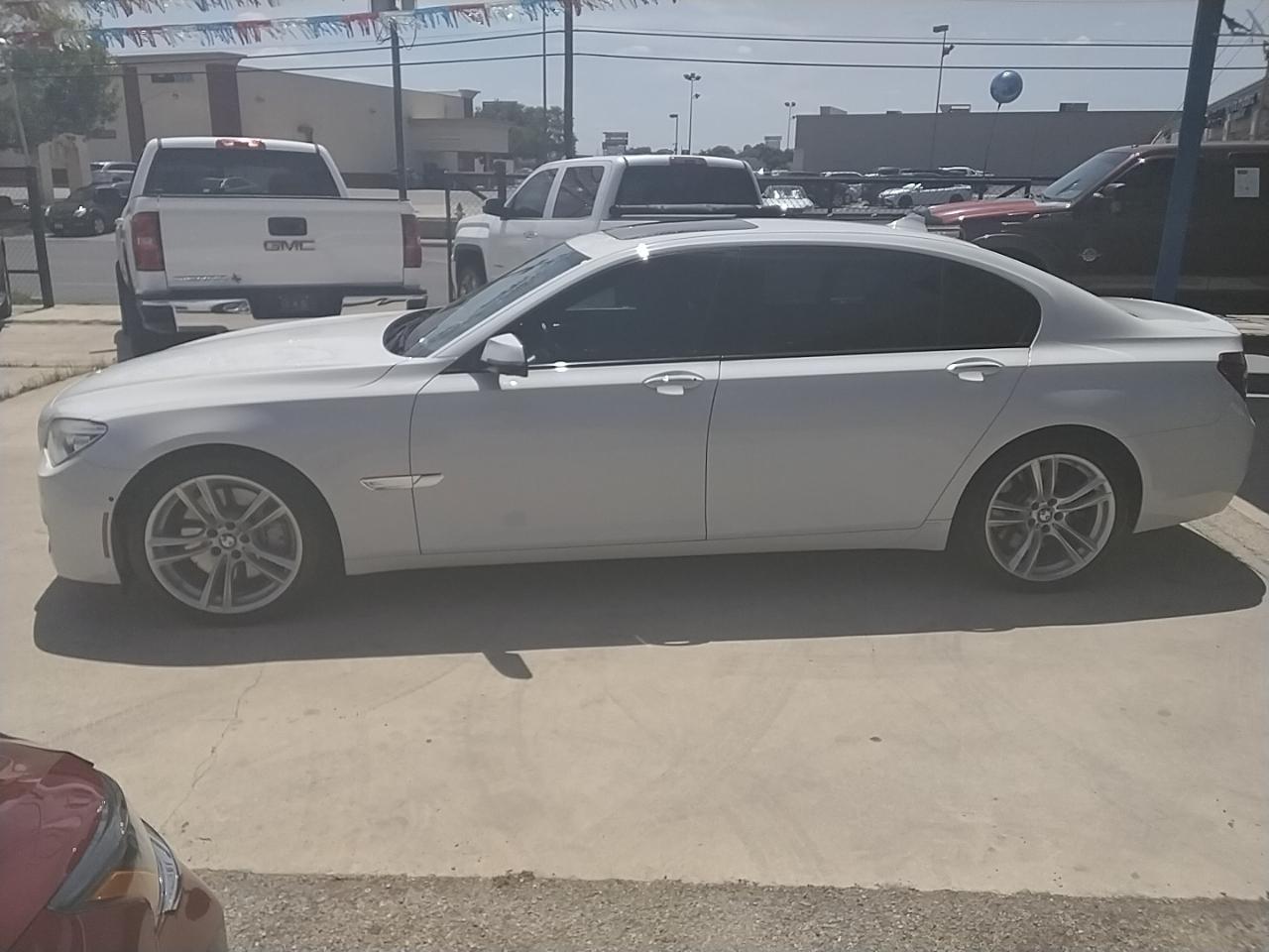 bmw 7 series 2015 WBAYE8C51FD781863 image bmw 7 series 2015 WBAYE8C51FD781863 image